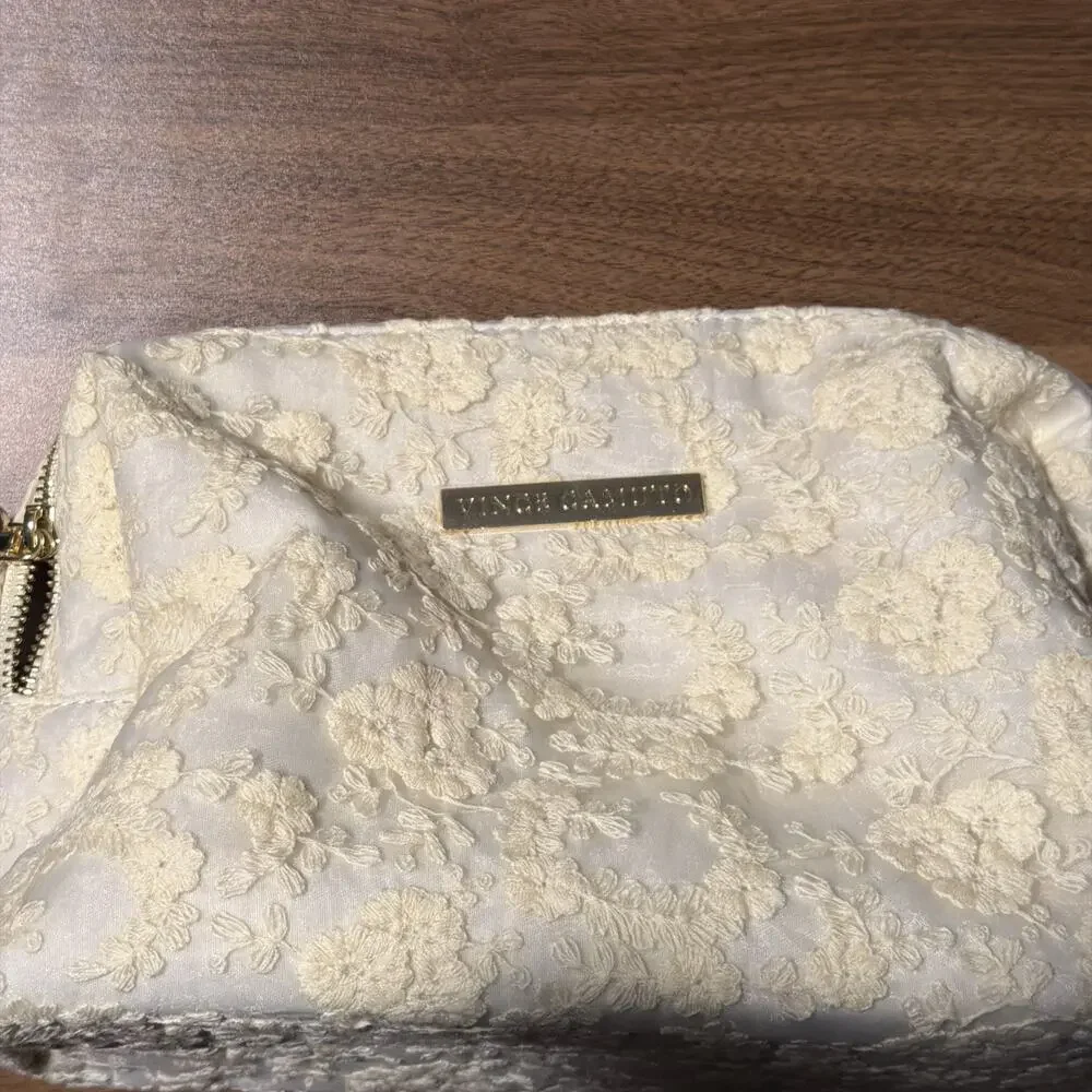 Vince Camuto Ivory Lace Makeup Bag Cosmetic Pouch Zipper Clutch Travel Case